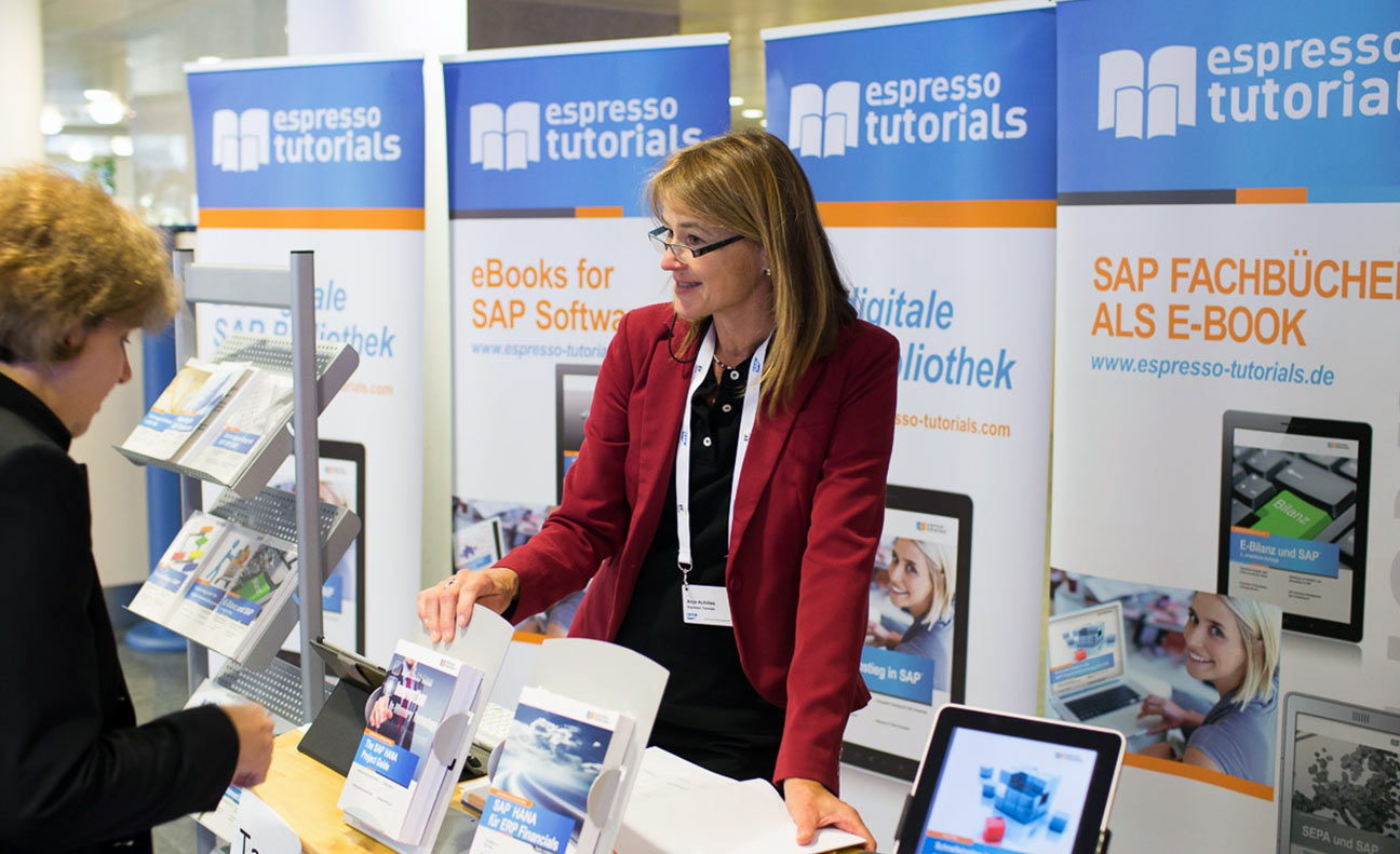 das Logo in der Anwendung auf einem Messestand